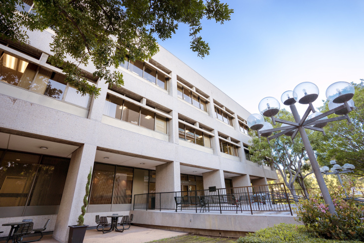USC Gould School of Law Offers Non-Attorneys an Online Legal Education - Vimarsana News
